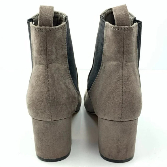 Express ankle booties size 7 gray Chelsea boots - Picture 3 of 11